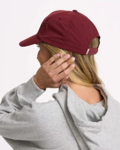 The Shine Hat | Currant -Vuori Clothing Store 0002 V869CUR 04114