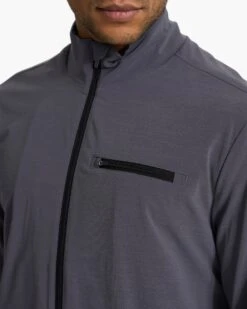 Palomar Insulated Jacket | Charcoal -Vuori Clothing Store 0026 V549CCL FA22 M ECOMM DETAIL 4152