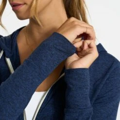 Halo Performance Hoodie | Navy Heather -Vuori Clothing Store 0038 VW201HNV 3163