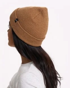 Douglas Beanie | Camel Heather 7 Douglas Beanie | Camel Heather -Vuori Clothing Store 0041 V821CMH 3315