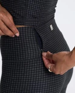 Clean Elevation Legging | Charcoal Heather Gingham -Vuori Clothing Store 0072 VW444HCG 3732