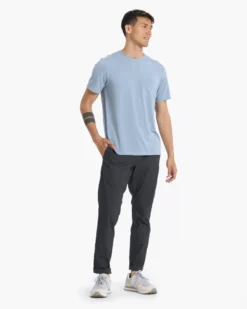 Linear Tech Tee | Light Cloud -Vuori Clothing Store 0191 V196LCL 01763