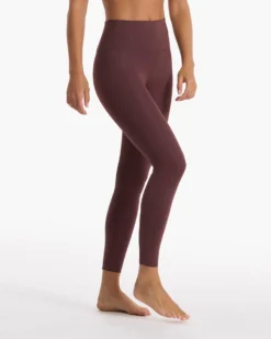 Evolve Legging | Fig -Vuori Clothing Store ECOM Lifestyle V1 Uplift 02