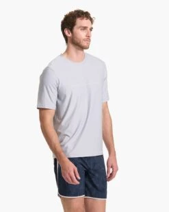 Short Sleeve Uluwatu 23 Water Tee | Platinum Heather -Vuori Clothing Store V1008HPT SP23 M ECOMM TOPS TOP 1397 1x1 1a2cd7e4 16c0 4004 af95 d72dd7b4ccb6
