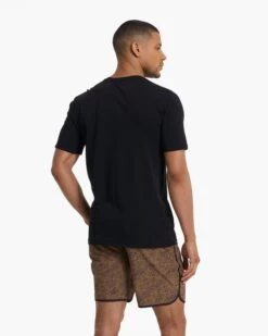 Tuvalu Tee | Black -Vuori Clothing Store V101BLK SP20 M ECOMM TOP 2058