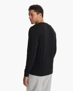 Long-Sleeve Ever Henley | Black 11 Long-Sleeve Ever Henley | Black -Vuori Clothing Store V108BLK 1