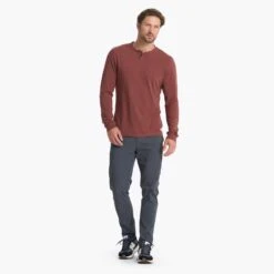 Long-Sleeve Ever Henley | Cedar 11 Long-Sleeve Ever Henley | Cedar -Vuori Clothing Store V108CED 00851