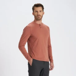 Long-Sleeve Ever Henley | Copper 7 Long-Sleeve Ever Henley | Copper -Vuori Clothing Store V108COP 2