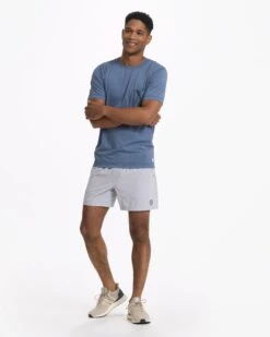 Tradewind Performance Tee | Coastal Heather -Vuori Clothing Store V109CLH 10905