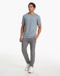 Tradewind Performance Tee | Cloud Heather 11 Tradewind Performance Tee | Cloud Heather -Vuori Clothing Store V109HCL FA20 M ECOMM FULL 2833