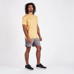Tradewind Performance Tee | Saffron Heather -Vuori Clothing Store V109HSF 4