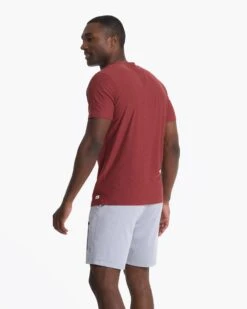 Strato Tech Tee | Currant Heather 8 Strato Tech Tee | Currant Heather -Vuori Clothing Store V126HUT 02694