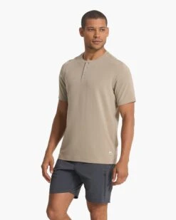 Short Sleeve Ever Henley | Gravel -Vuori Clothing Store V165GRV SP23 M ECOMM TOPS TOP 2773 1x1 692b55b8 0f45 4dd5 ac7d ec88193d9621