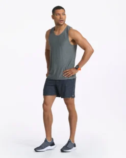 Strato Tech Tank | Dusty Pine Heather 14 Strato Tech Tank | Dusty Pine Heather -Vuori Clothing Store V173HDY FA22 M ECOMM 0029