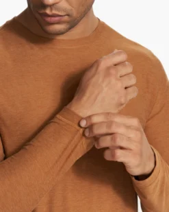 Long Sleeve Strato Tech Tee | Autumn Heather 11 Long Sleeve Strato Tech Tee | Autumn Heather -Vuori Clothing Store V178HAU FA23 M ECOMM TOPS DETAIL 7