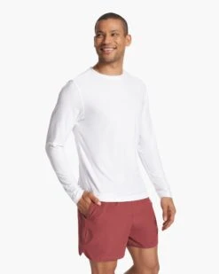 Long Sleeve Strato Tech Tee | White 9 Long Sleeve Strato Tech Tee | White -Vuori Clothing Store V178WHT FA23 M ECOMM TOPS FRONT TOPS 3