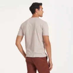 The Rise Tee | Oyster -Vuori Clothing Store V182OST 3463