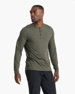 Long-Sleeve Ease Performance Henley | Oregano Heather 8 Long-Sleeve Ease Performance Henley | Oregano Heather -Vuori Clothing Store V194HOR 02995