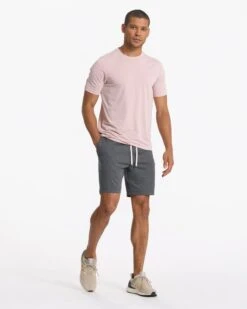 Current Tech Tee | Cashmere 12 Current Tech Tee | Cashmere -Vuori Clothing Store V195CMR SP23 M ECOMM TOPS FULL 1418 1x1 2f9f06b7 2a33 422a b4bd 53882d60638a