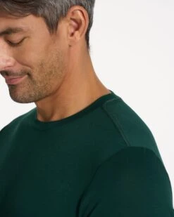 Current Tech Tee | Grass 9 Current Tech Tee | Grass -Vuori Clothing Store V195GRS FA23 M ECOMM TOPS DETAIL 5