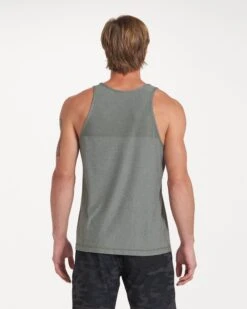 Grandview Tech Tank | Oregano Heather 9 Grandview Tech Tank | Oregano Heather -Vuori Clothing Store V198HOR 1683