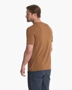 Linear Henley | Rum -Vuori Clothing Store V199RUM FA22 M ECOMM TOPS TOP 2089 1X1 8ff84647 77ae 42e8 8191 9de902b518a2