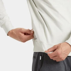 Ponto Performance Crew | Dove Grey Heather 11 Ponto Performance Crew | Dove Grey Heather -Vuori Clothing Store V224HDG 5