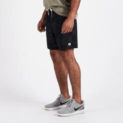 Kore Short | Black Camo -Vuori Clothing Store V302BCM 3