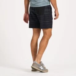 Kore Short | Black Shibori Stripe 10 Kore Short | Black Shibori Stripe -Vuori Clothing Store V302BSS 3 df809b12 1f97 4749 9b62 7558a41bfccc