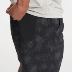 Kore Short | Black Vapor 13 Kore Short | Black Vapor -Vuori Clothing Store V302BVP FA22 M ECOMM DETAIL 3732 1x1 e3052f73 ae29 4808 8c0b 3c53e5c331df