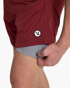 Kore Short | Currant 11 Kore Short | Currant -Vuori Clothing Store V302CUR 0441