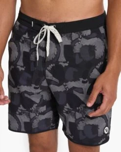 Cruise Boardshort | Black Abstract -Vuori Clothing Store V314BLA SP23 M ECOMM BOARDSHORTS DETAIL 0437 1x1 8c9128f2 438f 4ff6 a7e5 21fc504624b0