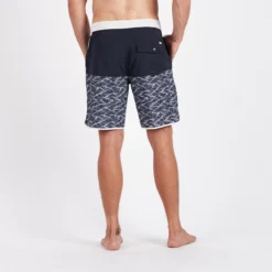 Cruise Boardshort | Navy Wave Block 7 Cruise Boardshort | Navy Wave Block -Vuori Clothing Store V314NWB 2