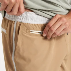 Banks Short | Wheat -Vuori Clothing Store V330WHE 2428