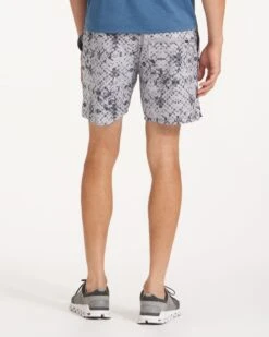 Trail Short | Grey Shibori 8 Trail Short | Grey Shibori -Vuori Clothing Store V341GSH 2293 f1219e2a 18d8 430e 90fe 37e344d19e8d