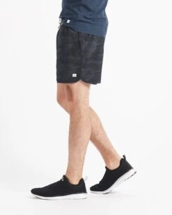 Banks Short 5" | Black Camo -Vuori Clothing Store V366BCM 2