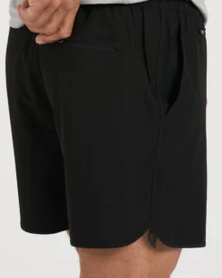 Banks Short 5" | Black 11 Banks Short 5" | Black -Vuori Clothing Store V366BLK 6 4052b799 58c1 4411 81df 4825d8a58f94