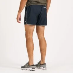 Banks Short 5" | Ink Micro Dot -Vuori Clothing Store V366IKT 3 dd6afacc d8aa 42c2 aecb bd2e38e4bbf5