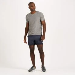 Kore Short 5" | Azure Landscape -Vuori Clothing Store V367AZP 4 03ec7828 1530 47fd bbca 27920d27525b