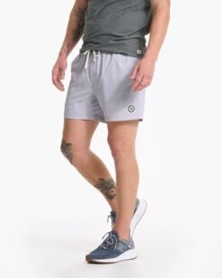 Kore Short 5" | Platinum Dashed Lines -Vuori Clothing Store V367PDL 22FA M ECOMM SHORTS FRONT ALT BOTTOMS 4