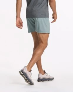 Kore Short 5" | Stormy -Vuori Clothing Store V367STY SP23 M ECOMM SHORTS DETAIL 4471 1x1 3cfc80f4 65aa 4290 afe3 9295d1e2d83a