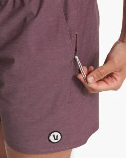 Cape Short | Fig -Vuori Clothing Store V369FIG SP23 M ECOMM SHORTS DETAIL 1876