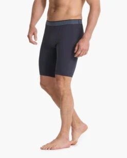 Limitless Compression Short | Charcoal -Vuori Clothing Store V373CCL 04204