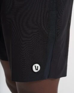 Peak Boardshort | Black -Vuori Clothing Store V374BLK 2974