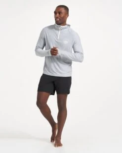 Peak Boardshort | Black -Vuori Clothing Store V374BLK 2997 b7848e45 ccb0 4e88 a455 061f99f4eca1