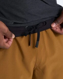 Draft Short | Caramel -Vuori Clothing Store V375CAR 03313