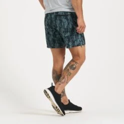 Draft Short | Steel Blue Mountain -Vuori Clothing Store V375SBM 3 f9a80d9b 7122 4efd 94e9 e294585d9078