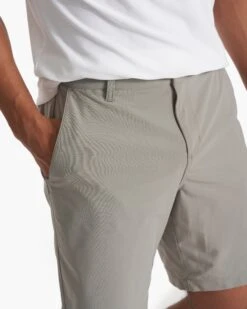 Meta Short | Driftwood -Vuori Clothing Store V379DRF SP23 M ECOMM SHORTS DETAIL 1950 1x1 78efd5fc c67b 49f2 ab94 bc39764475fa