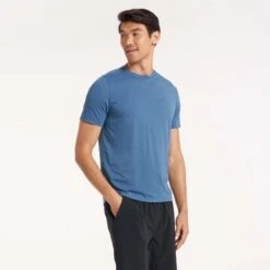 Current Tech Tee | Pool Blue -Vuori Clothing Store V382BLK 2205