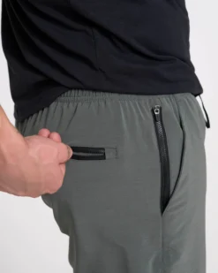 Elevate Kore Short | Dusty Pine -Vuori Clothing Store V382DST 2747